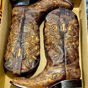 Corral Square toe block heel 9.5 M